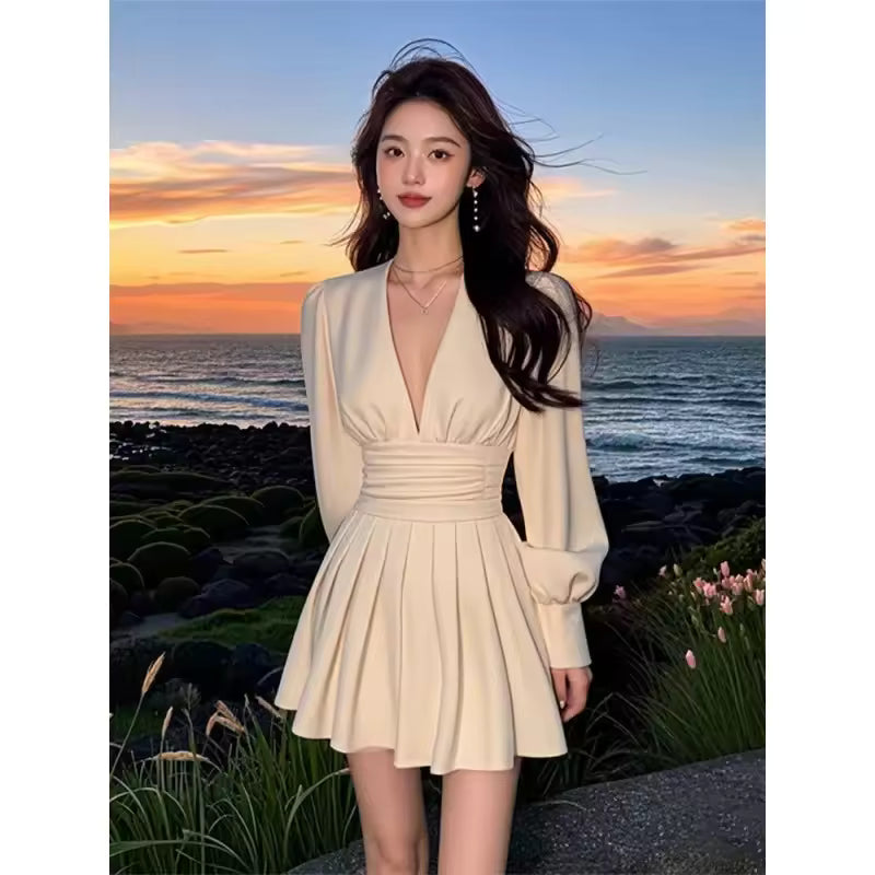 2024 New Style Slimming Long Sleeve V-Neck Short Skirt Pleated Maturity Light Design Fashionable